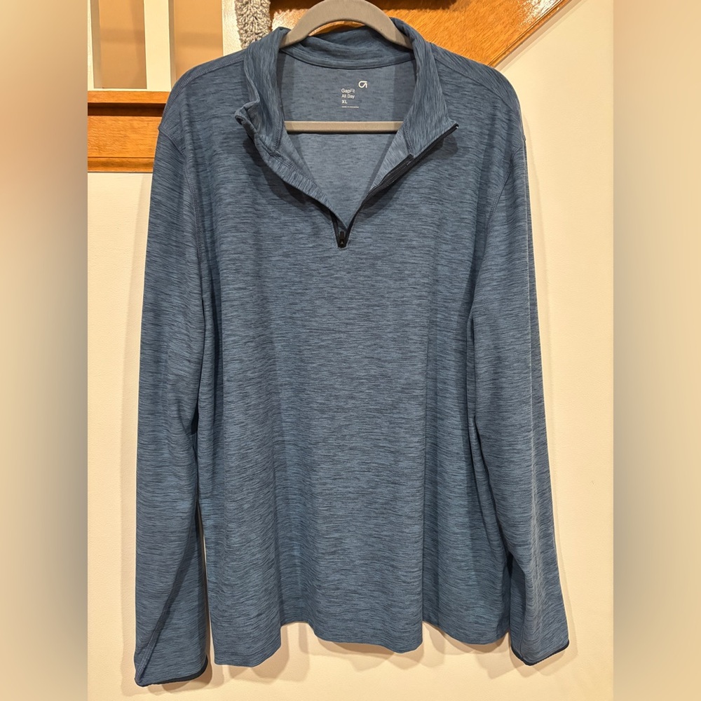 GAPfit All Day Blue Lightweight Quarter-Zip Pullover - Men’s XL